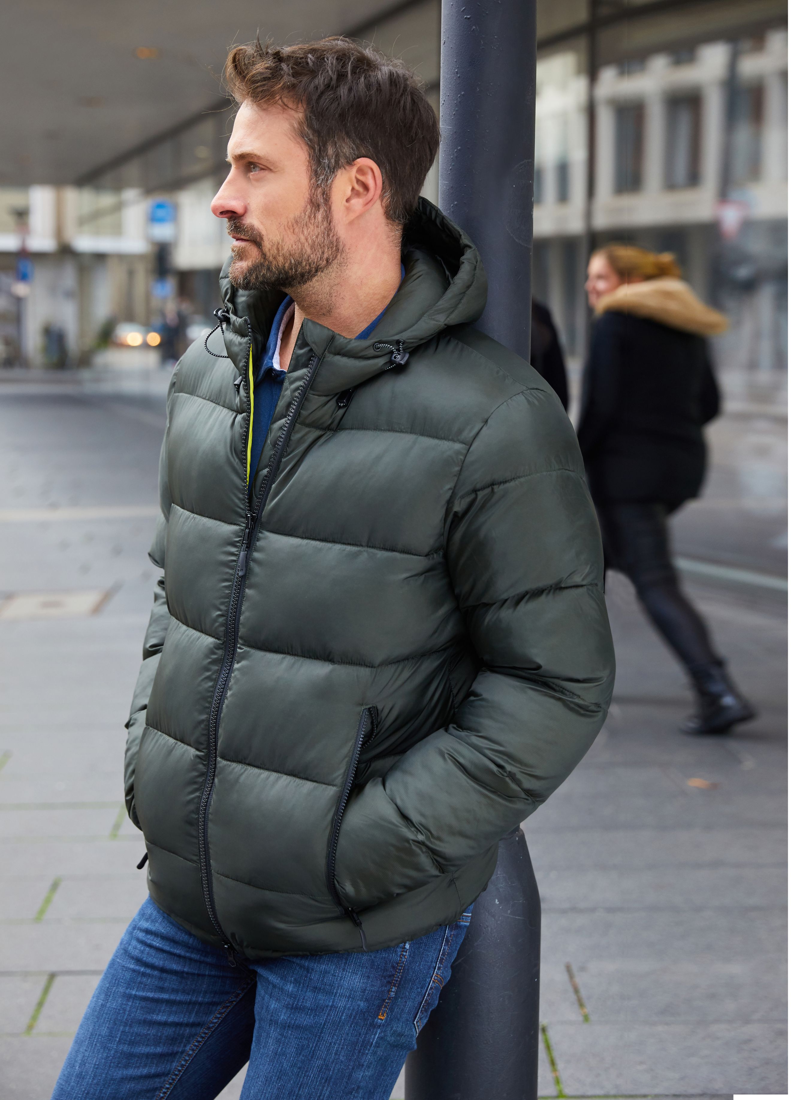 Men's Padded Jacket JN1168 Gesteppte Winterjacke aus recyceltem Polyester mit DuPont™Sorona® Wattierung Men's Padded Jacket JN1168 Gesteppte Winterjacke aus recyceltem Polyester mit DuPont™Sorona® Wattierung