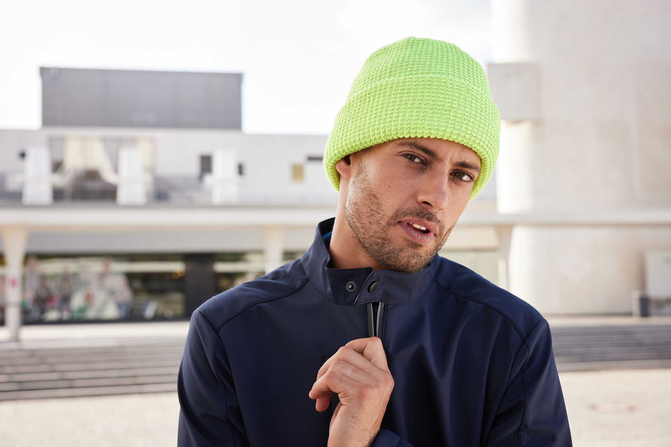 Reflective Winter Beanie MB7142 Wärmende Strickmütze mit reflektierenden Akzenten (ohne Schutzfunktion/ keine PSA)