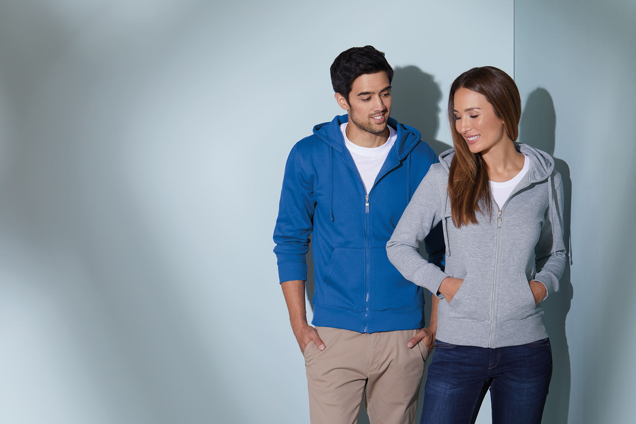 Men's Hooded Jacket JN042 Kapuzen-Jacke aus formbeständiger Sweat-Qualität