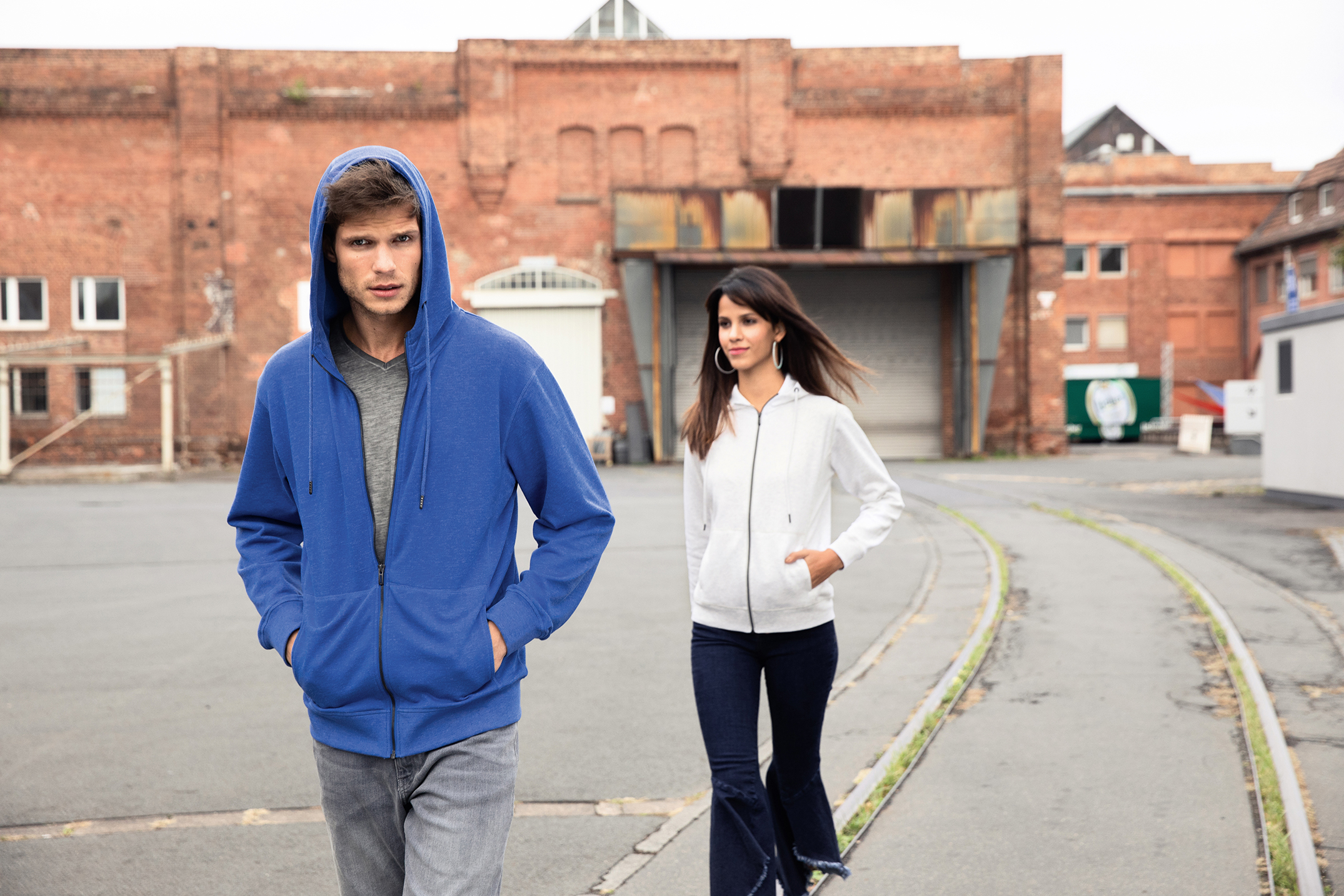 Men's Zip Hoody 8026 Sweat-Jacke mit Kapuze und Reißverschluss