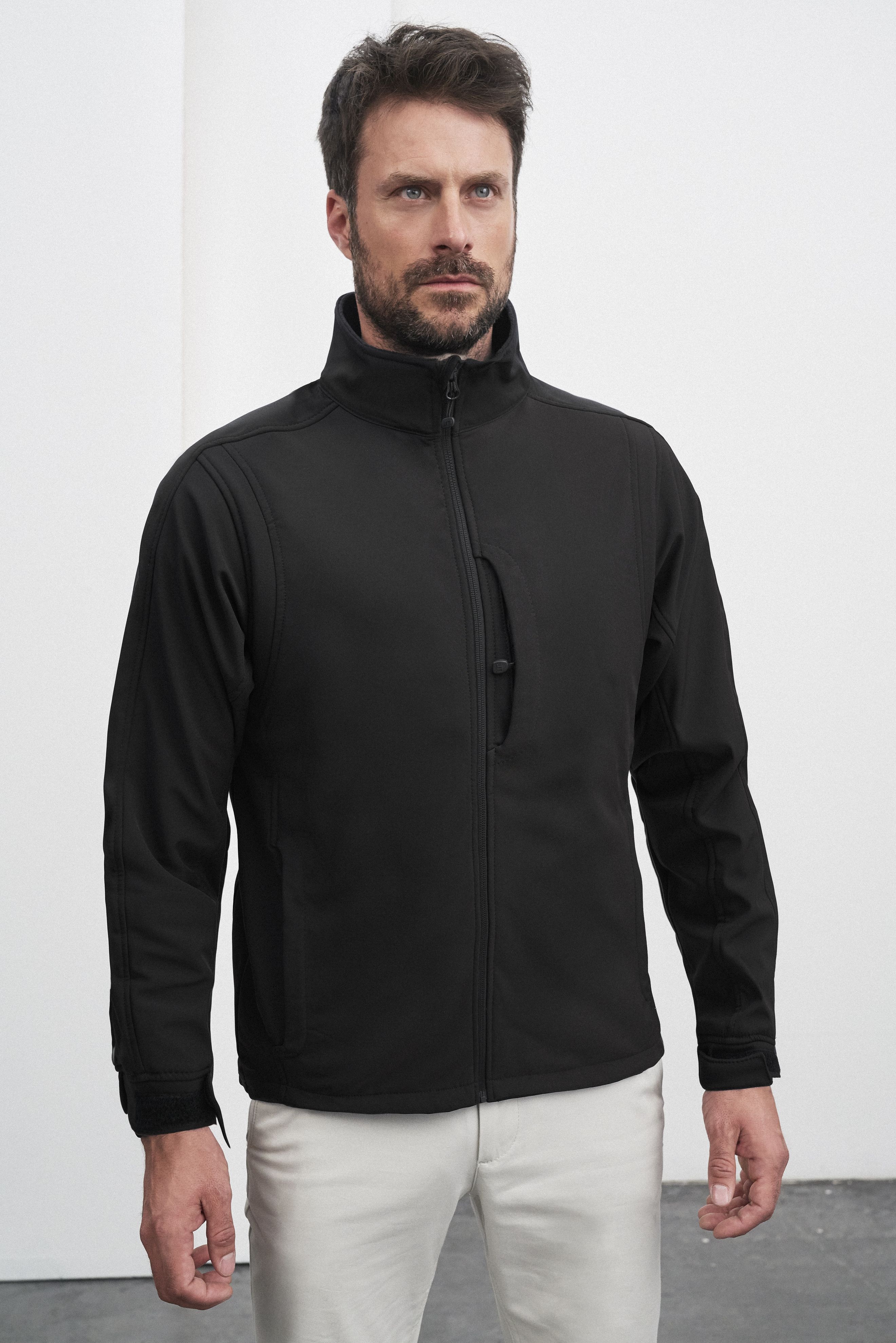 Men's Softshell Jacket JN135 Trendige Jacke aus Softshell Men's Softshell Jacket JN135 Trendige Jacke aus Softshell
