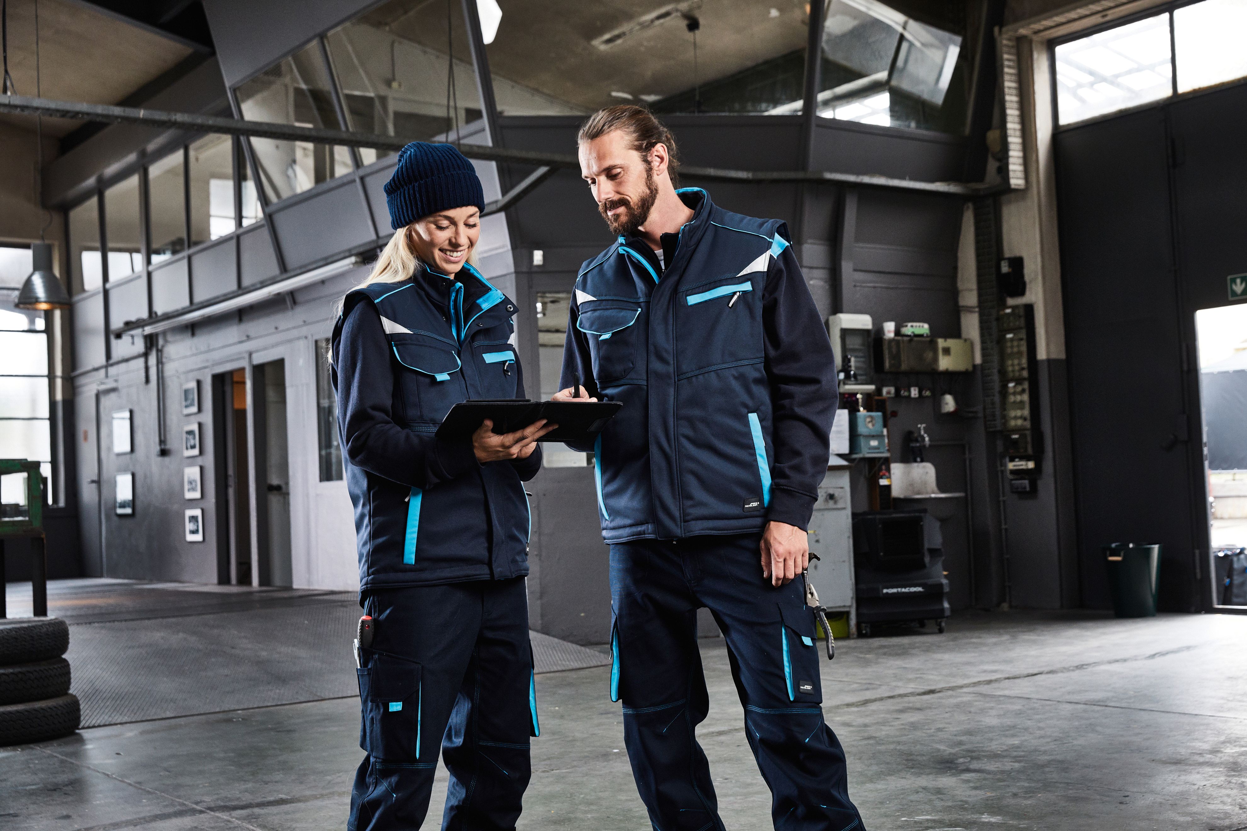 Warm Knitted Cap MB7937 Wärmende Strick-Mütze mit Thinsulate™ Futter