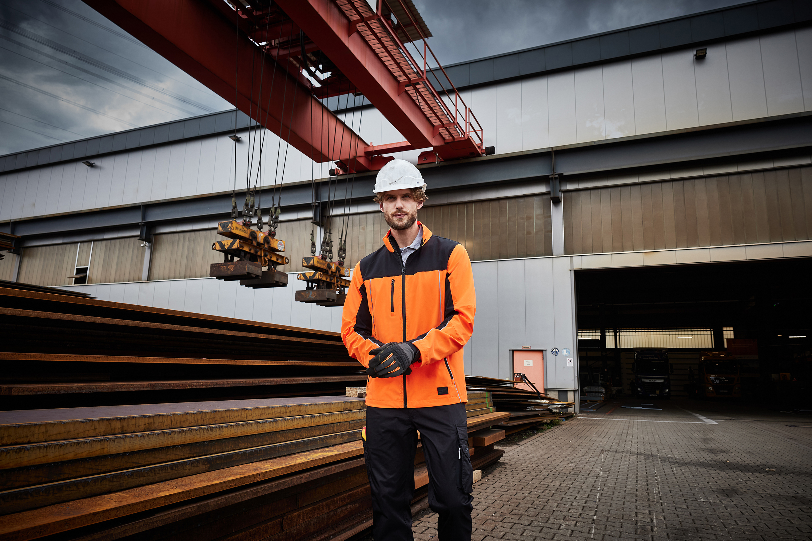 Signal-Workwear Jacket JN1854 Leichte, elastische Jacke in Signalfarbe
