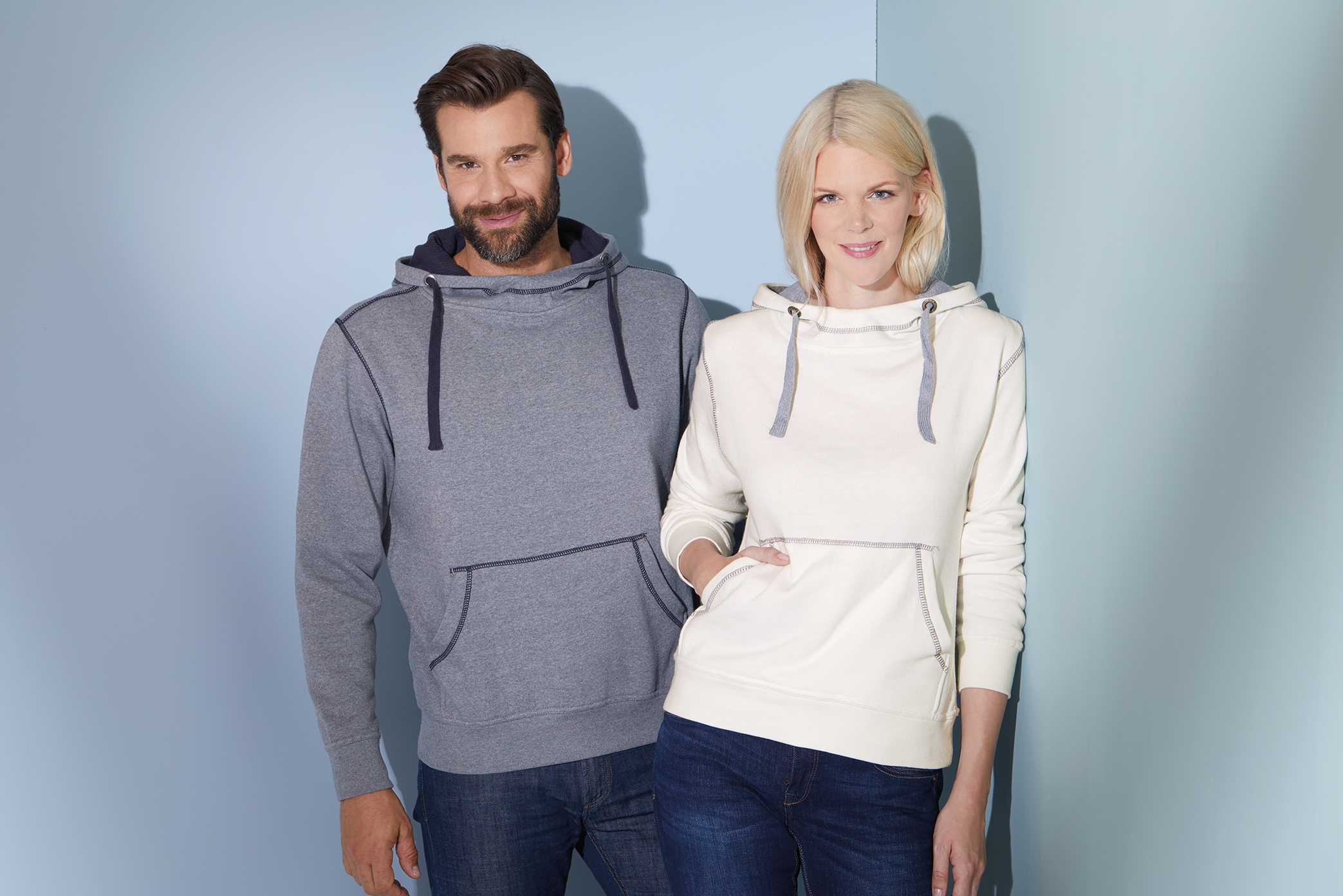 Ladies' Lifestyle Hoody JN960 Kapuzensweat mit modischen Kontrastnähten