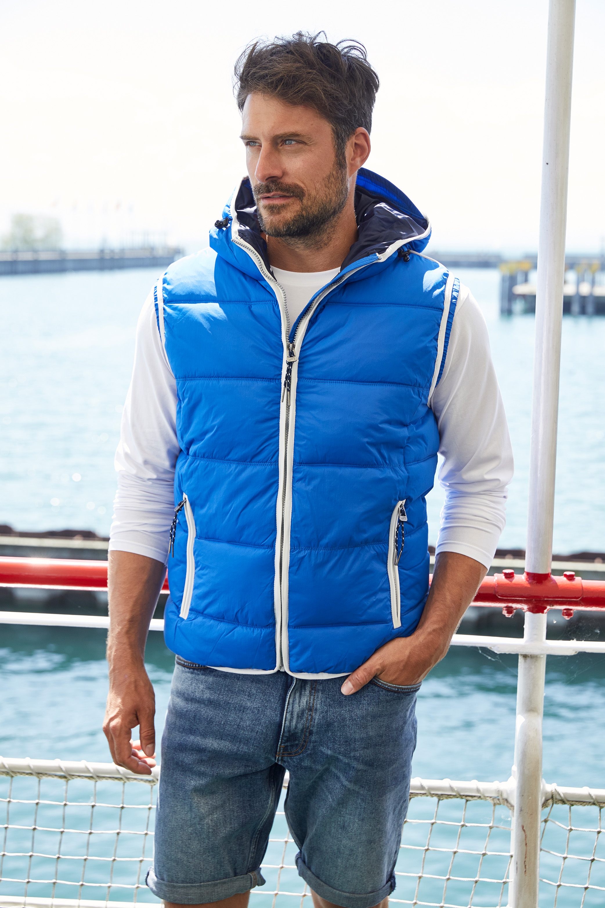 Men's Maritime Vest JN1076 Modische Steppweste mit angeschnittener Kapuze