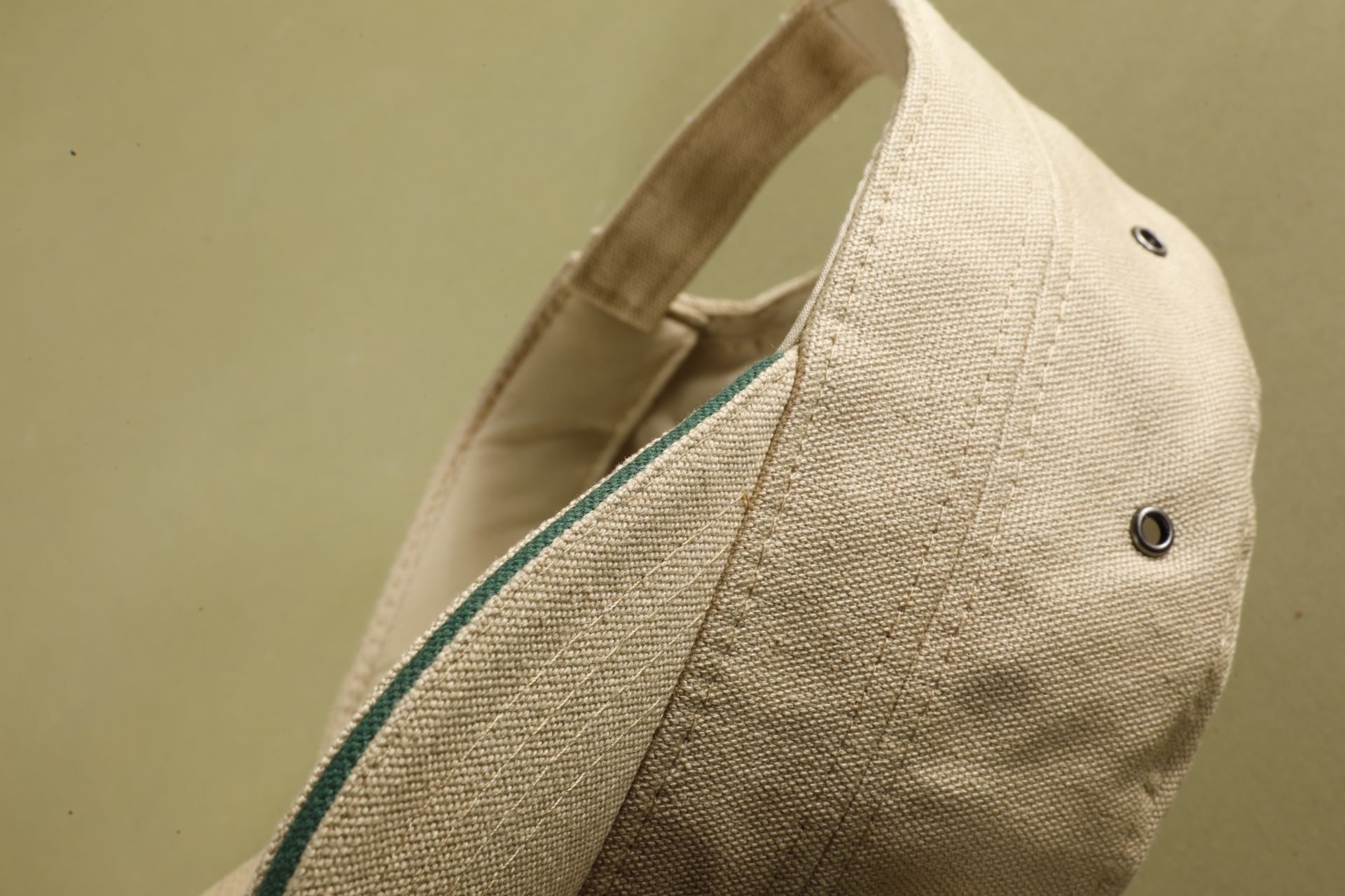 Military Sandwich Cap MB6555 Sandwich Cap im Military-Stil aus robustem Baumwollcanvas