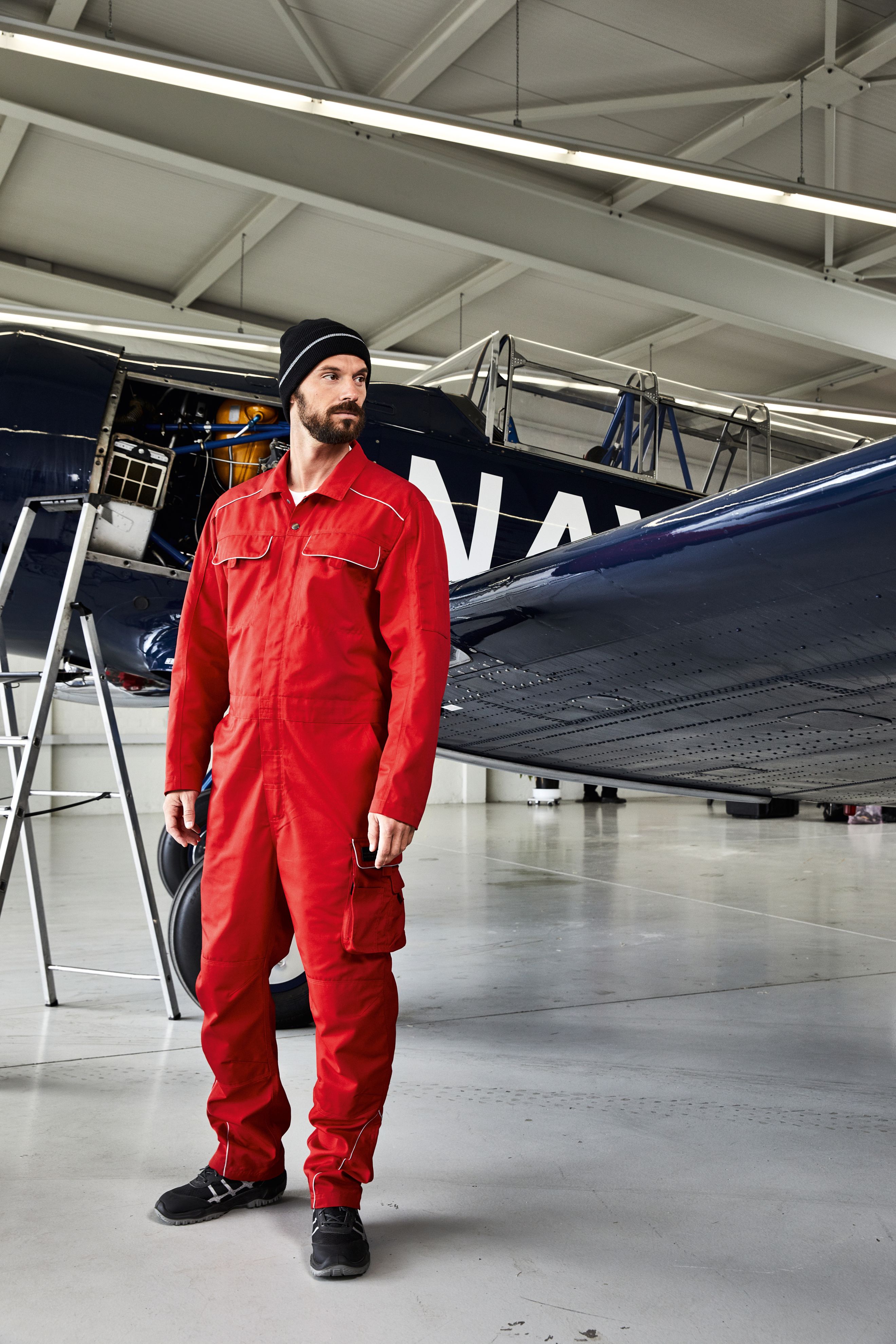 Reflective Beanie MB7141 Klassische Strickmütze mit einem reflektierenden Streifen im Umschlag ( ohne Schutzfunktion/ keine PSA )