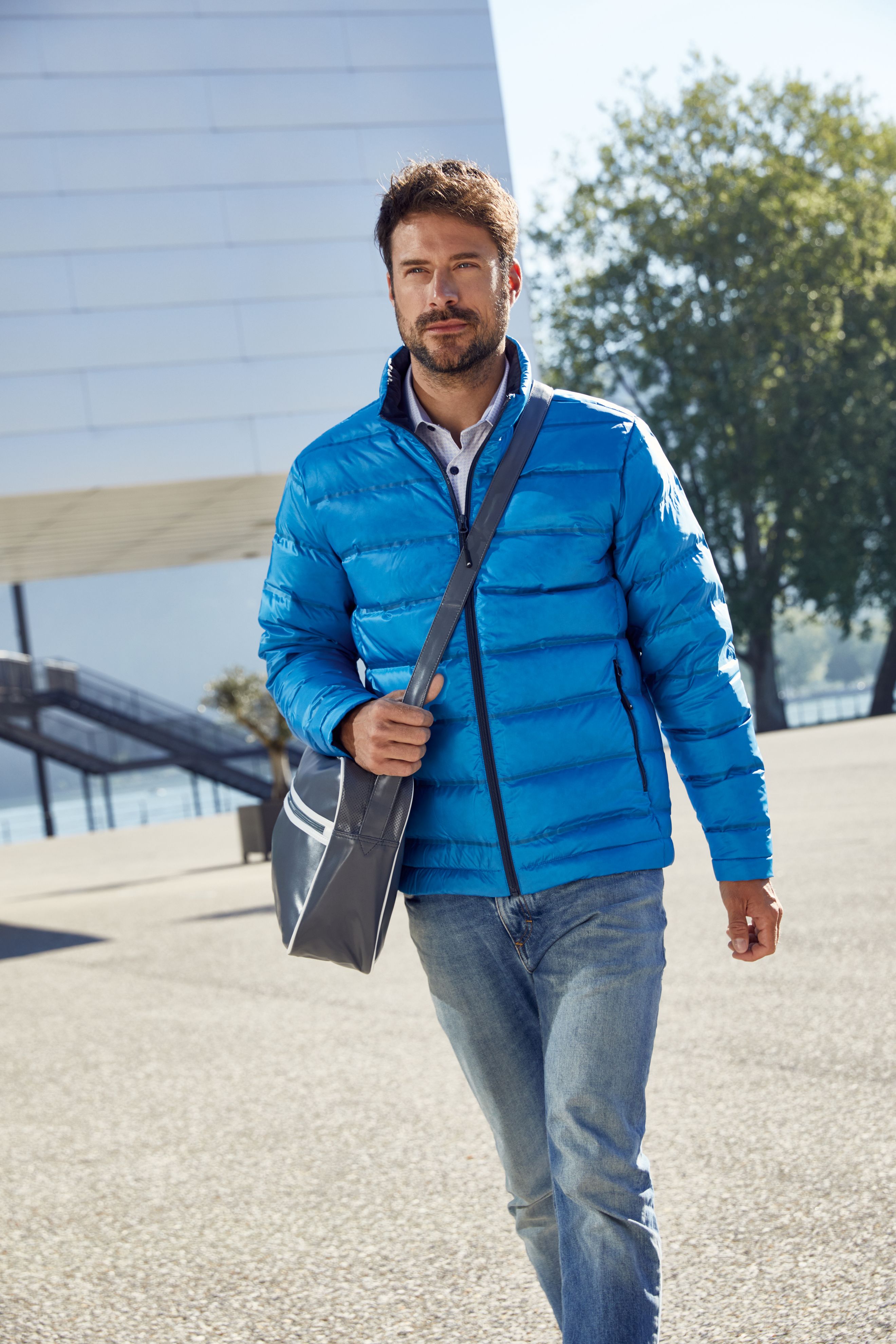 Men's Down Jacket JN1150 Leichte Daunenjacke in neuem Design, Steppung der Jacke ist geklebt und nicht genäht