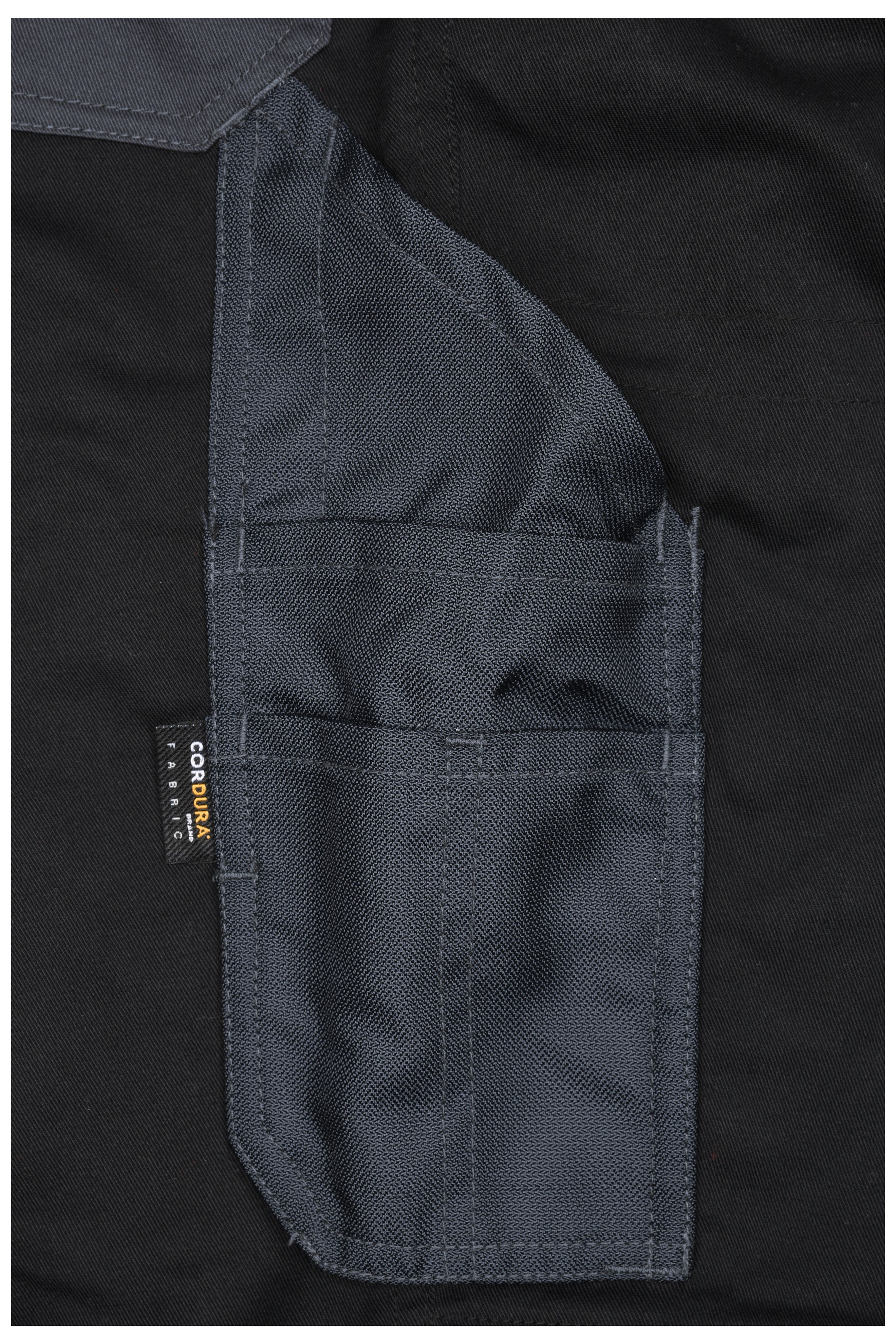 Workwear Pants Slim Line  - STRONG - JN1832 Spezialisierte Arbeitshose in schmalerer Schnittführung mit funktionellen Details