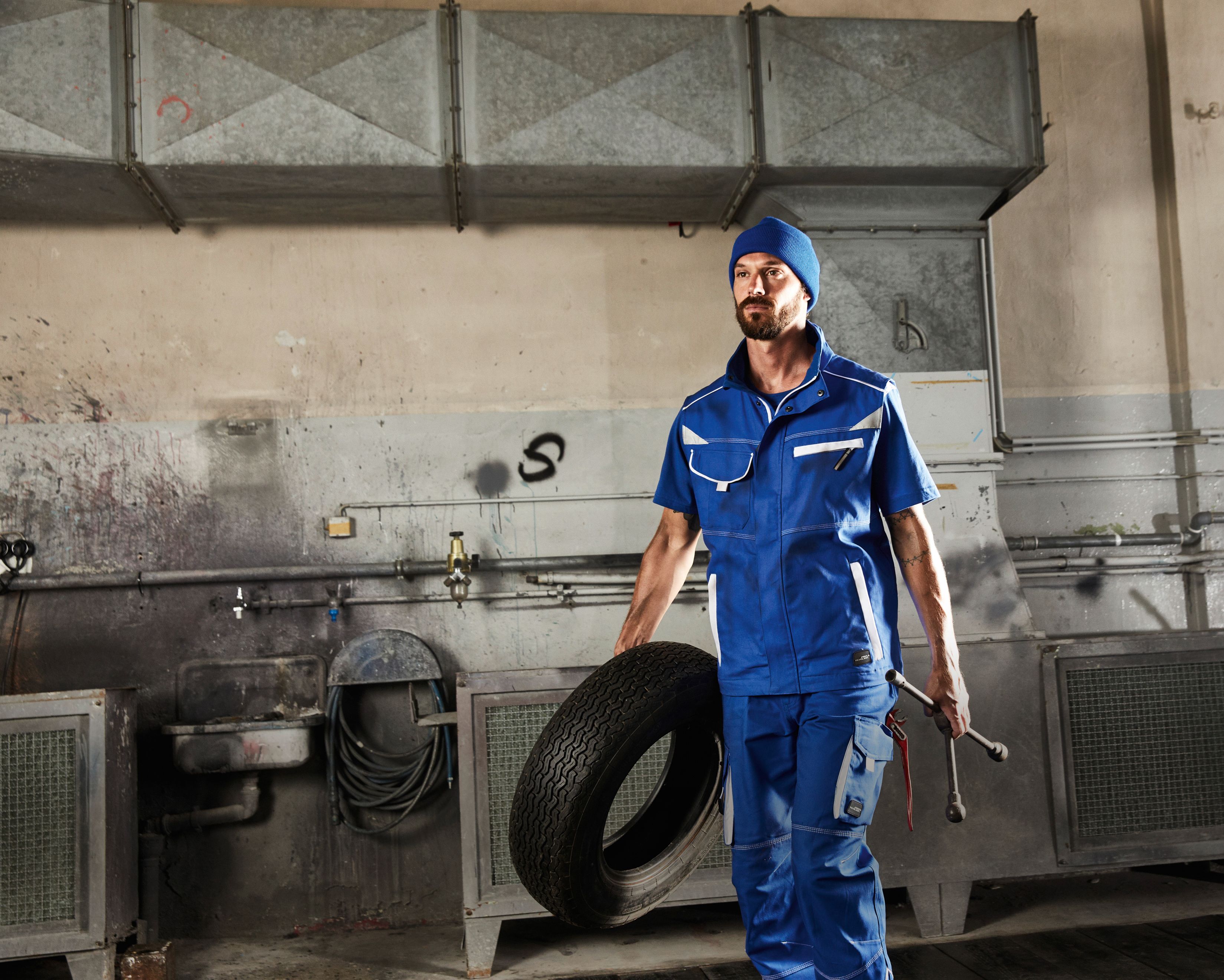 Workwear Vest - COLOR - JN850 Funktionelle Weste im sportlichen Look mit hochwertigen Details Workwear Vest - COLOR - JN850 Funktionelle Weste im sportlichen Look mit hochwertigen Details