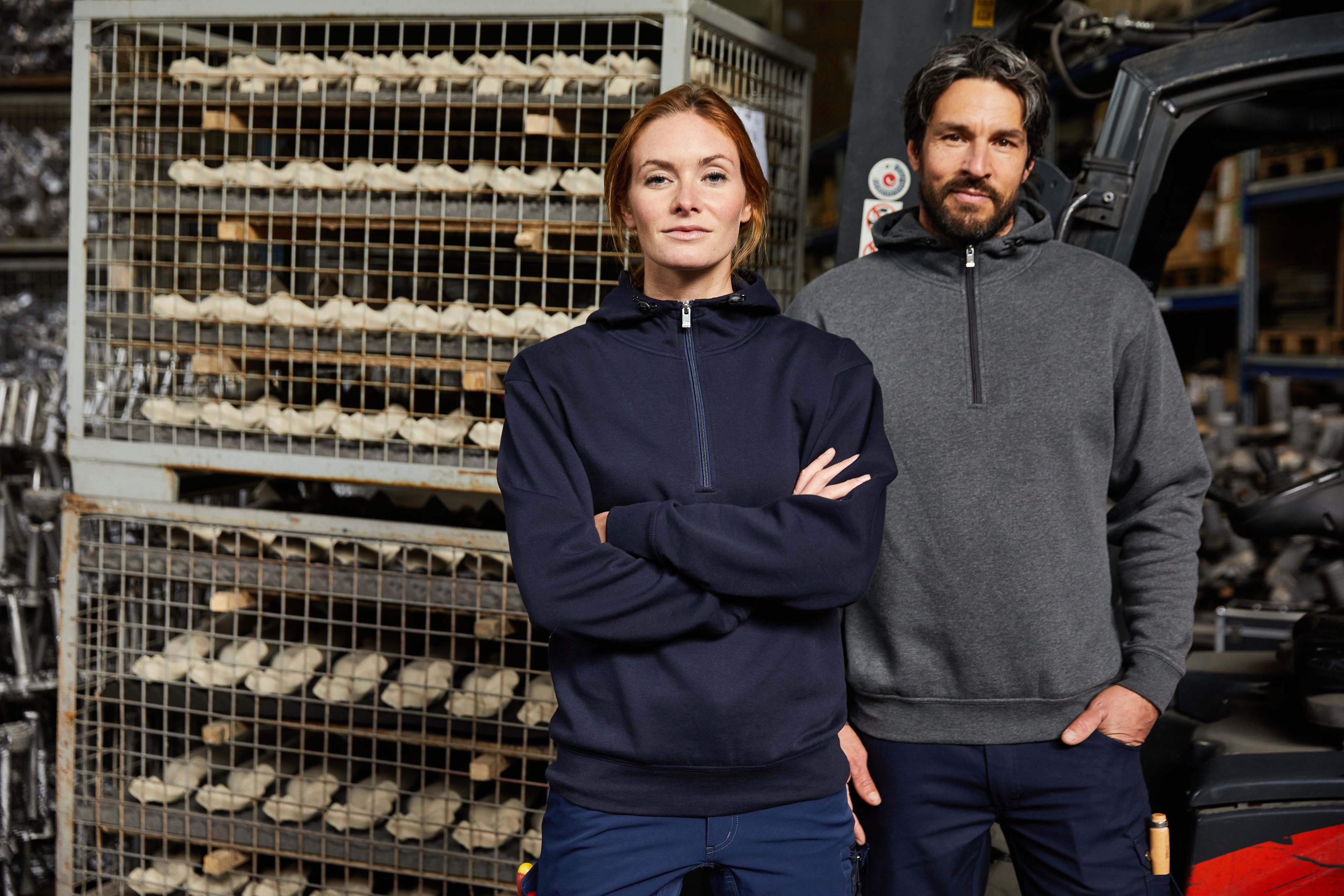 BIO Workwear-Half Zip Hoody JN839 Sweatshirt mit Kapuze und Reißverschluss