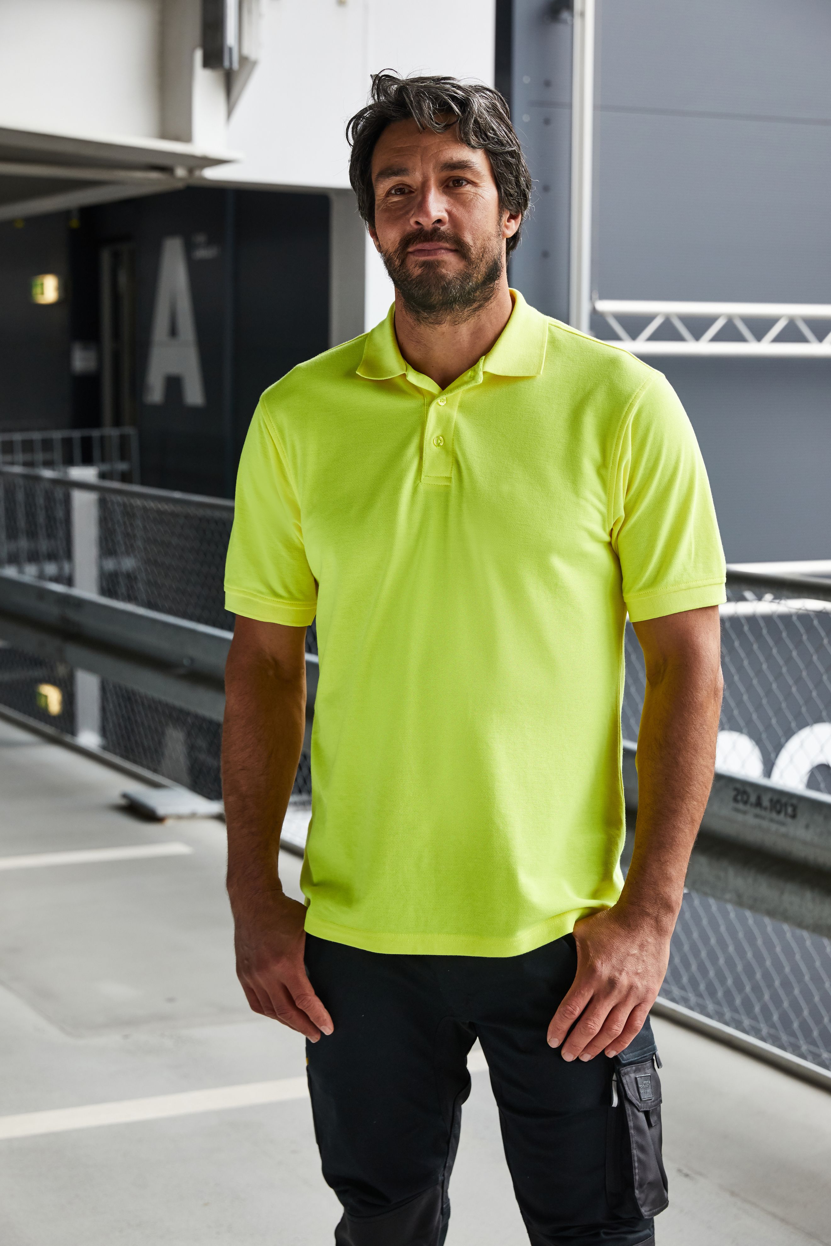 Men's Signal Workwear Polo JN1830 Pflegeleichtes und strapazierfähiges Polo in Signalfarben